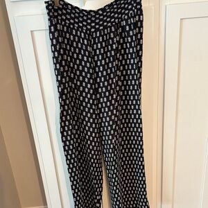 Tommy Bahama Black and White Patterned Women's Pants, size M